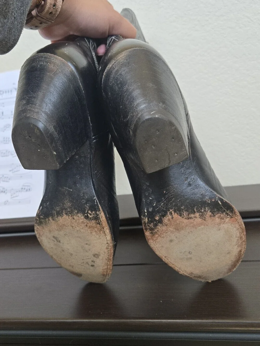 Vintage 80s Black Chris Romero cowbow boots 8